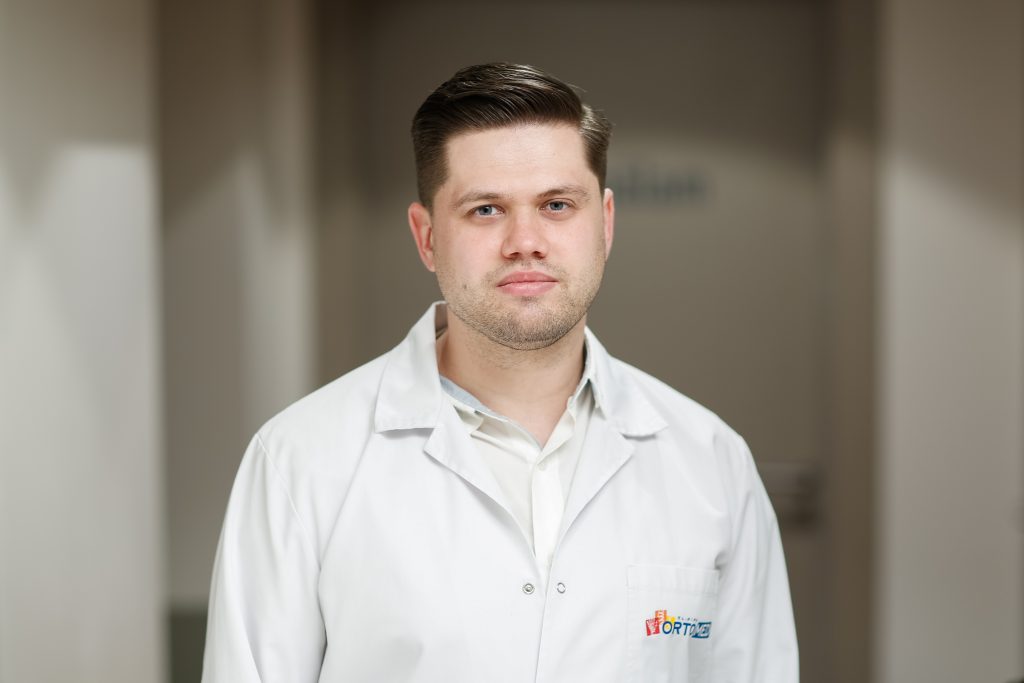 Dr. Kristaps Knohenfelds ortomed.lv